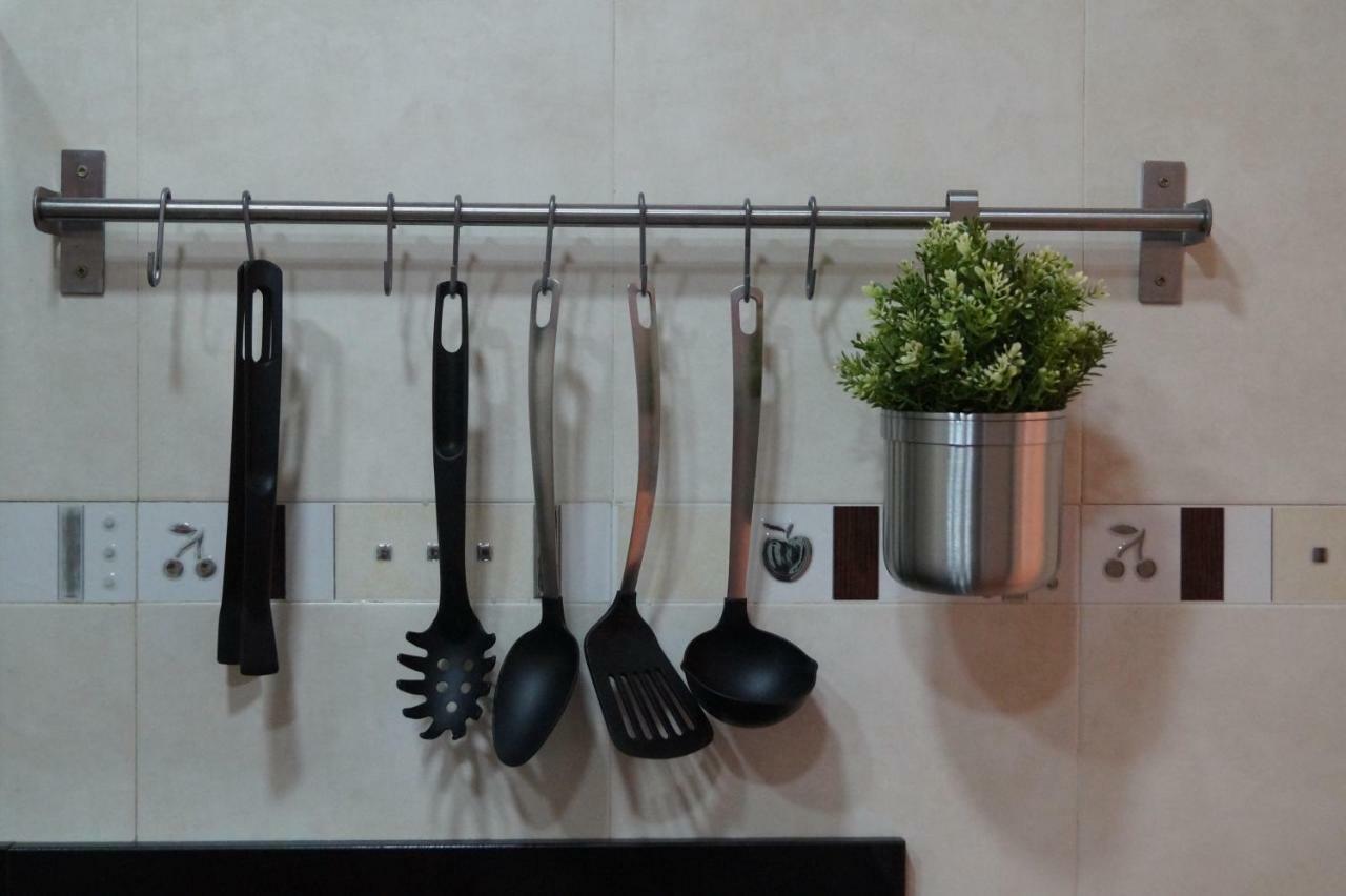 Apartamento Plaza Alfonso XII Málaga Buitenkant foto