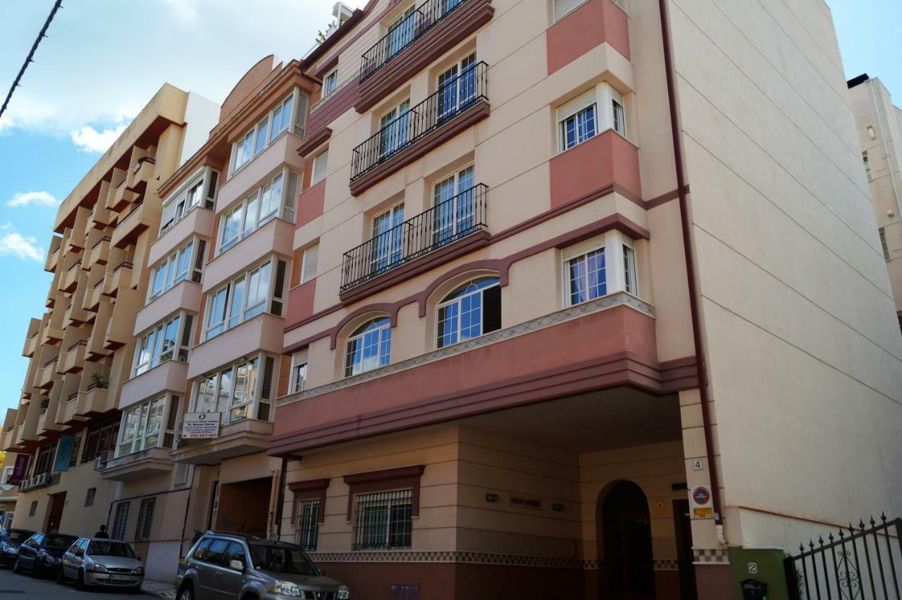 Apartamento Plaza Alfonso XII Málaga Buitenkant foto
