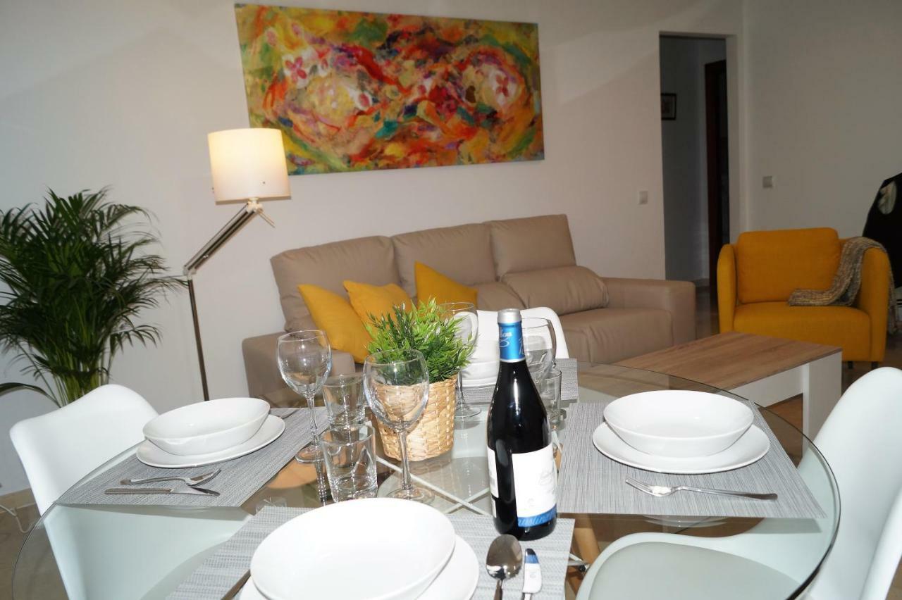 Apartamento Plaza Alfonso XII Málaga Buitenkant foto
